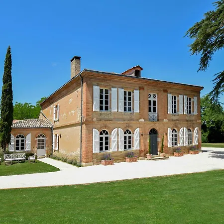 Chateau Les Deux Cygnes * Glatens